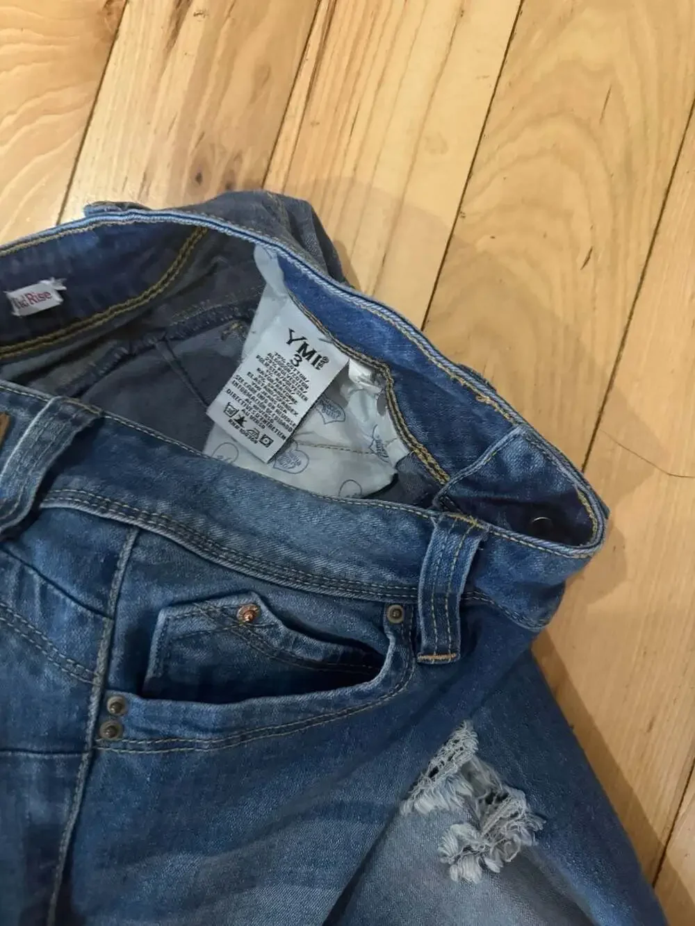 Wanna Betta Butt YMI Mid Rise Distressed Ripped Skinny Jeans Size 3